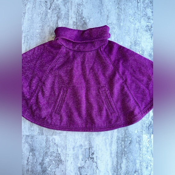 Old Navy Glitter poncho - Picture 2 of 6